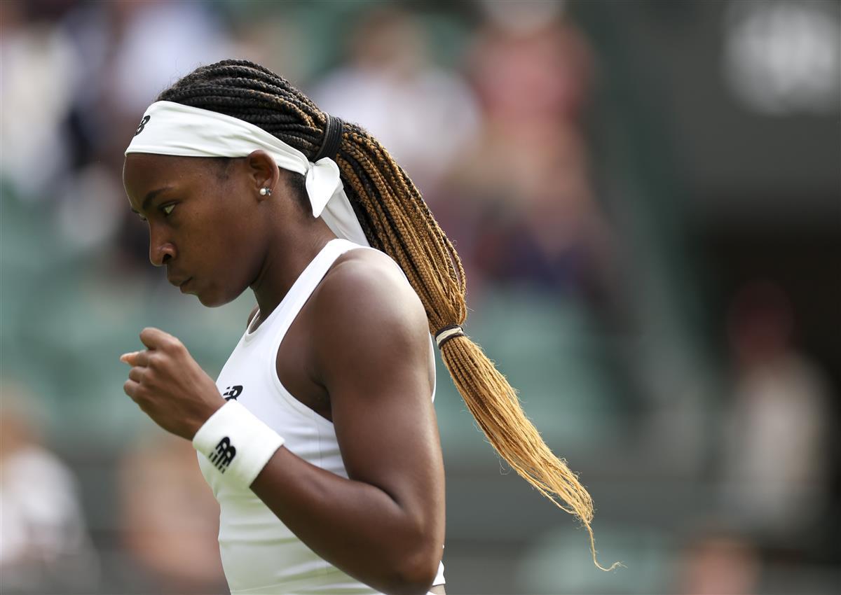 了亚泰的防 了亚泰的防