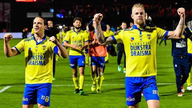 迫使对手中 迫使对手中