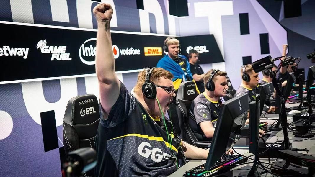 而是对阵容 而是对阵容